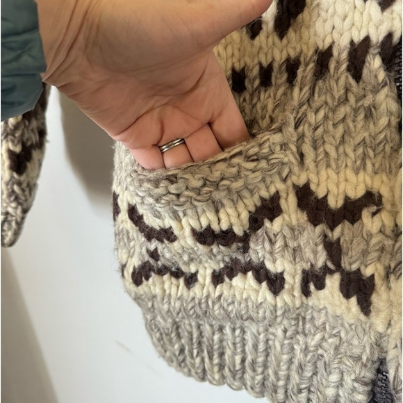 Vintage Cowichan Sweater Hooded Chunky Knit Cardigan Cozy Fihserman Unisex Small - Picture 5 of 12